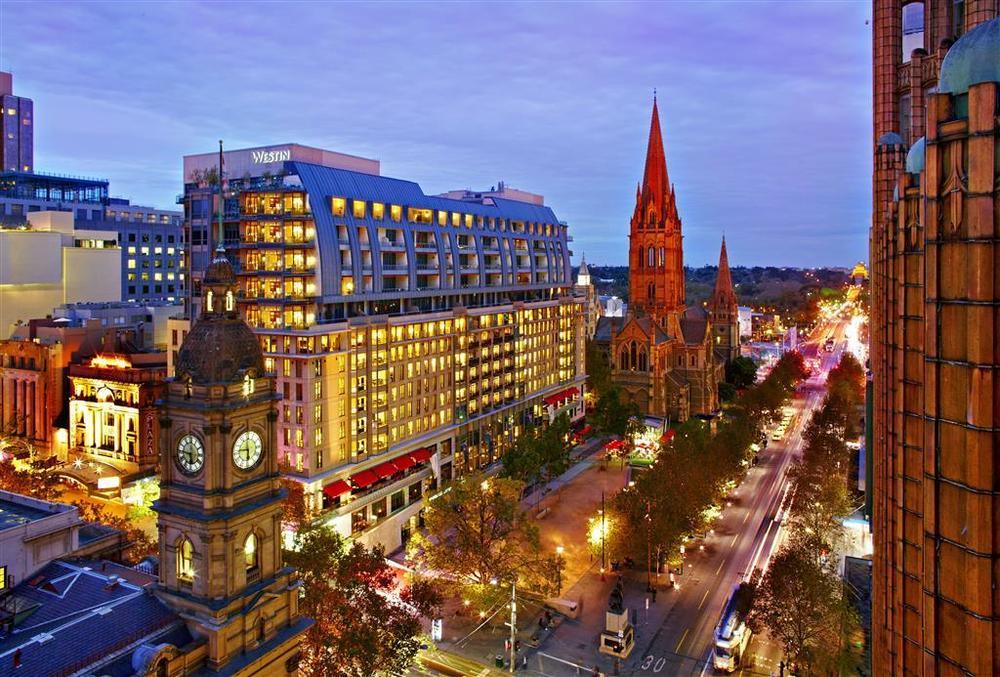 Hotel The Westin Melbourne Zewnętrze zdjęcie The hotel at dusk